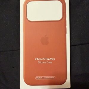 Apple iPhone 17 Pro Max Silicone Case - Terra Cotta